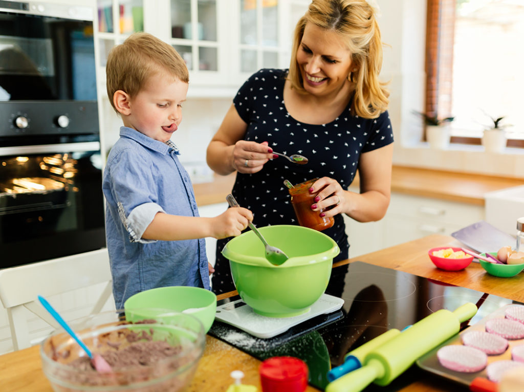 Cook and Bake Baking can give your child lots of opportunity to develop and use the hands in a coordinated way. Rolling balls of dough, rolling out dough with a rolling pin, and flattening dough with the hands are all great ways of letting kids practice their bilateral coordination skills.