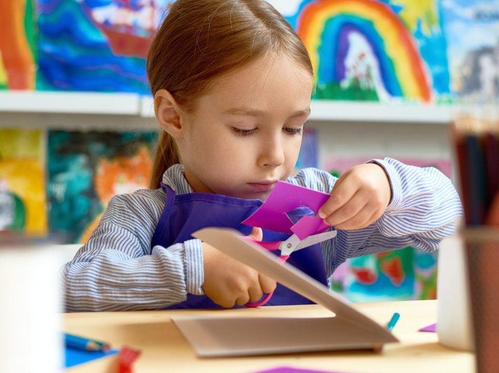 Crafts Since most arts and crafts activities consist of moving fingers and hands, they help in developing fine motor skills. Simple actions like holding a paintbrush and colouring with pencils help strengthen muscles and improve their control. Arts and crafts activities can enhance the children's dexterity and agility